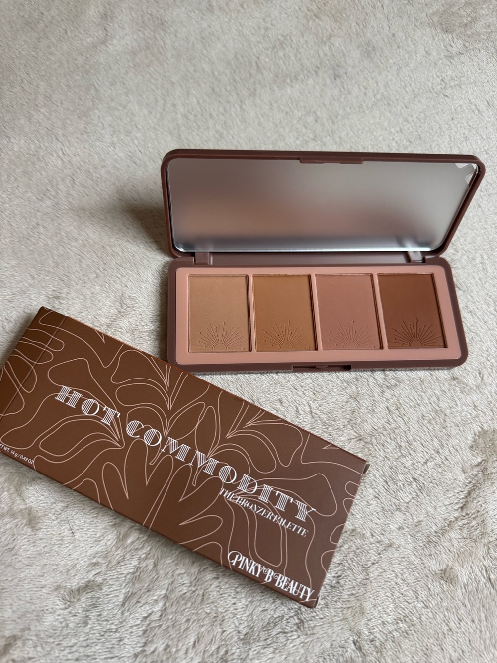 Hot Commodity Bronzer & Contour Palette - Warm Brown